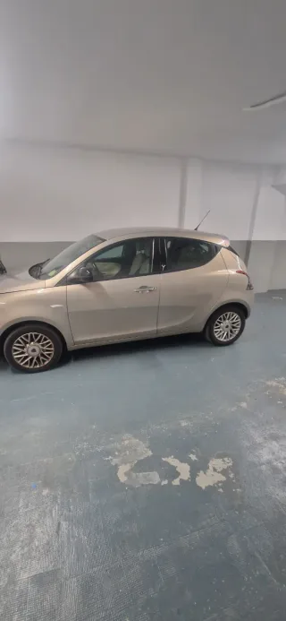 Lancia Ypsilon 2014
