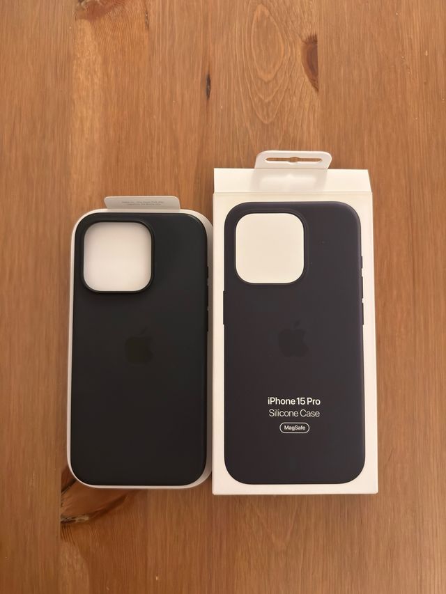 Funda iPhone 15 Pro Negra Apple MagSafe