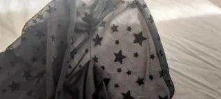 Vestido negro con estrellas. Ideal para Halloween