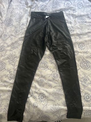 Leggings efecto piel negros