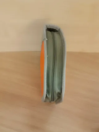 Custodia arancione porta CD/DVD 24 posti con zip