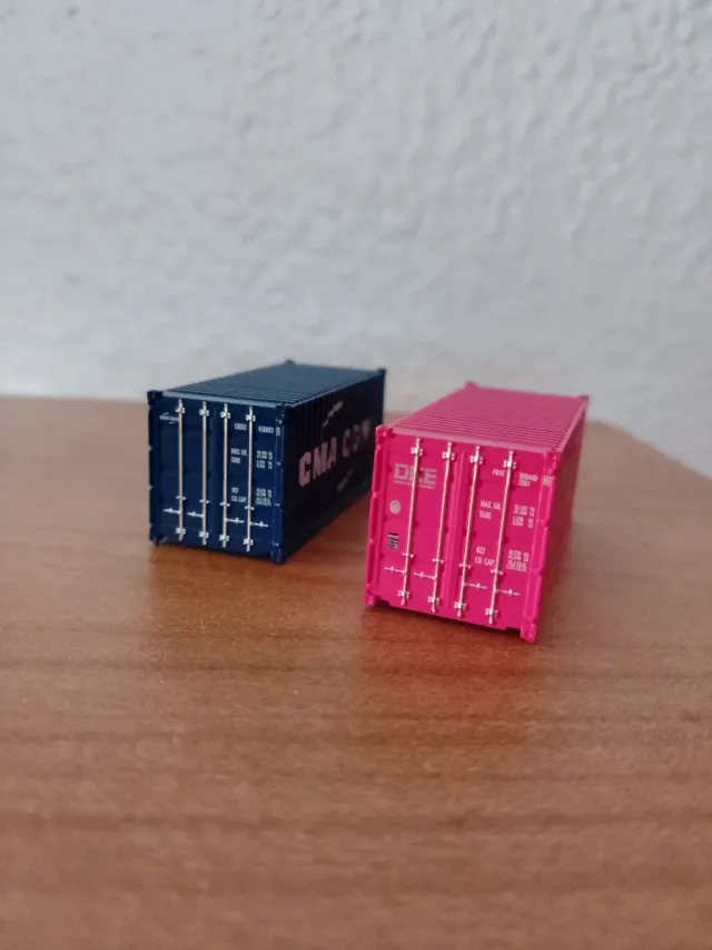 Lote 2 Contenedores escala N 1:160