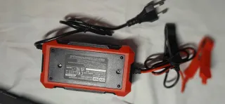 Cargador Batería Coche Inteligente 10A