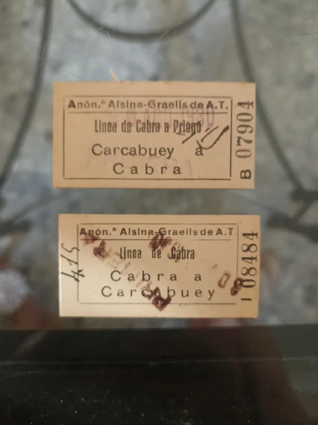 Billetes antiguos de automóvil