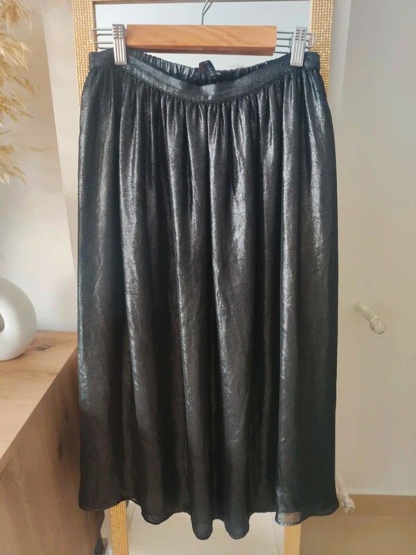 Falda Midi Zara fiesta evento negra gris plateado 