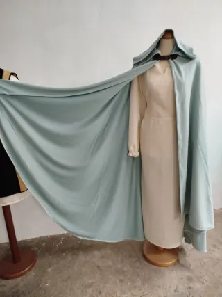 Capa medieval celeste