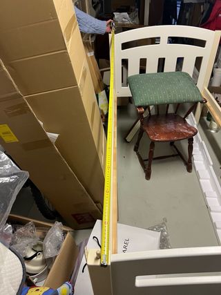 Litera triple con almacenaje & dos colchones.