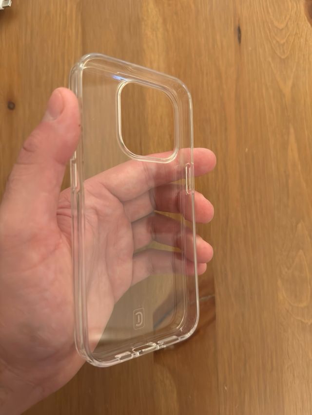 Funda transparente iPhone 15 Pro CellularLine