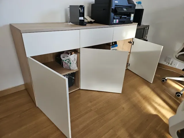 Mueble bajo de almacenamiento