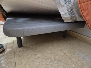 Cama Kibuc gris y blanco