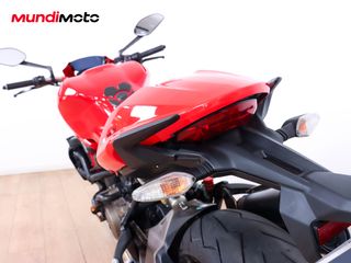 DUCATI MONSTER 821