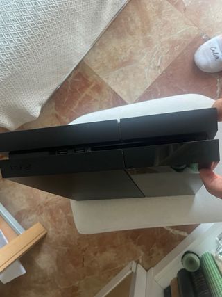 PS4 Fat 500GB + Controller + FIFA 20 + NBA2K17