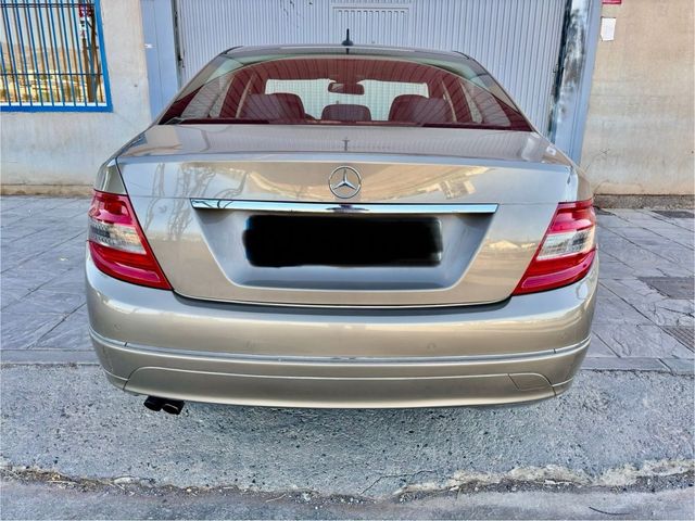 Mercedes-Benz Clase C 2010
