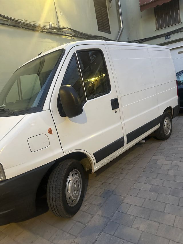 SE OFRECE TRANSPORTE