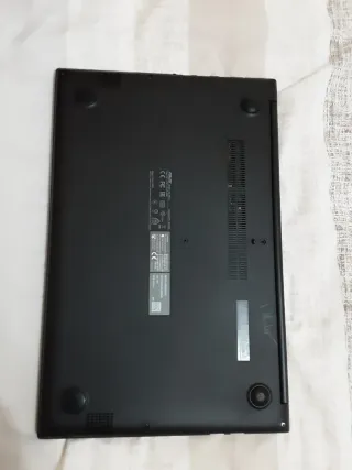 Asus VivoBook Ryzen 5 Negro/Gris