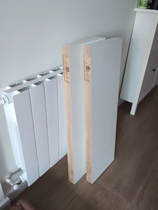 Baldas de madera blancas