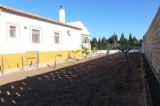 Chalet en venta en Oliva Playa en Oliva