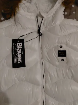 Piumino Blauer bianco donna con cappuccio