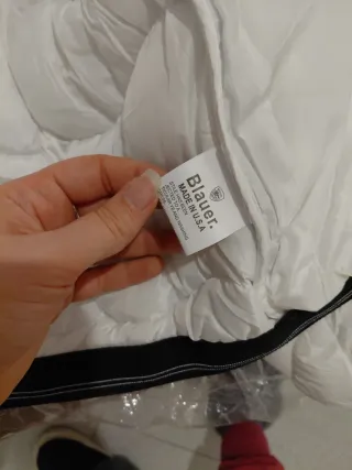 Piumino Blauer bianco donna con cappuccio