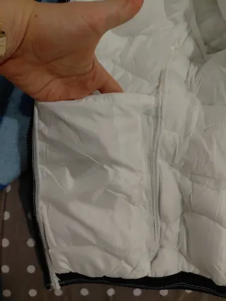 Piumino Blauer bianco donna con cappuccio