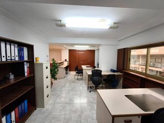 Oficina en alquiler en Lalín