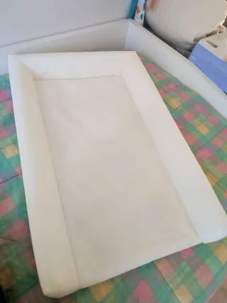 Colchoneta cambiador bebé Ikea