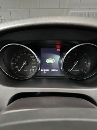 Land-Rover Discovery Sport 2.0L TD4 180CV 4x4 HSE Luxury