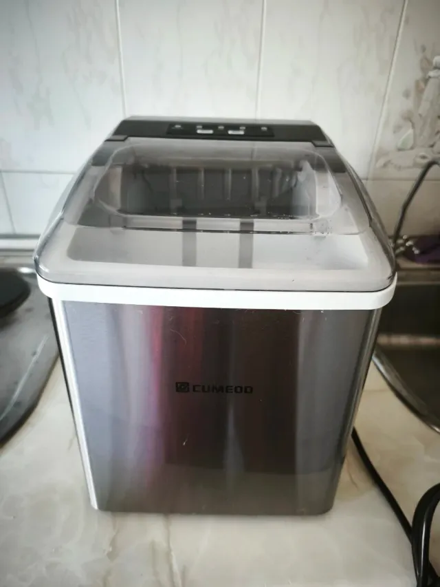 Máquina de cubitos de hielo CUMEDO