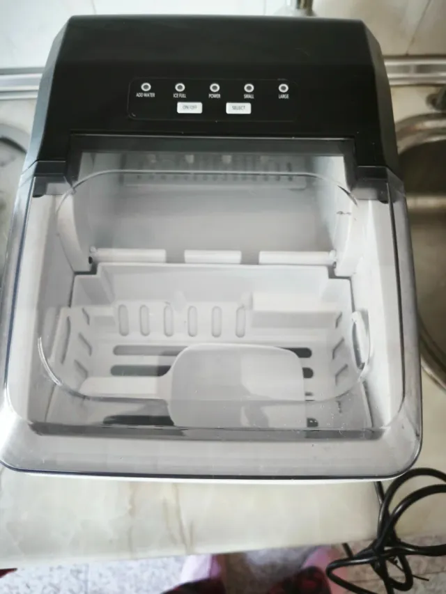 Máquina de cubitos de hielo CUMEDO