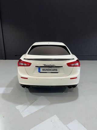 Maserati Ghibli S 3.0 V6 BT 410cv RWD