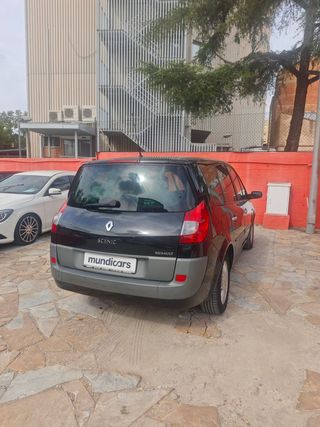 Renault Grand Scénic Dynamique 7 plazas 1.9dCi EU4