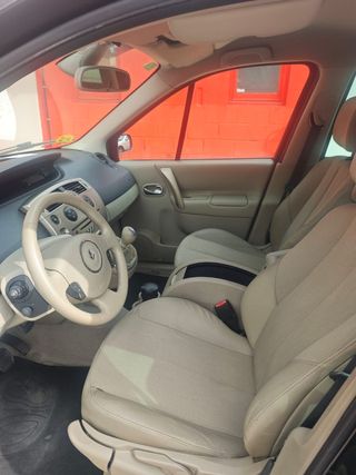 Renault Grand Scénic Dynamique 7 plazas 1.9dCi EU4