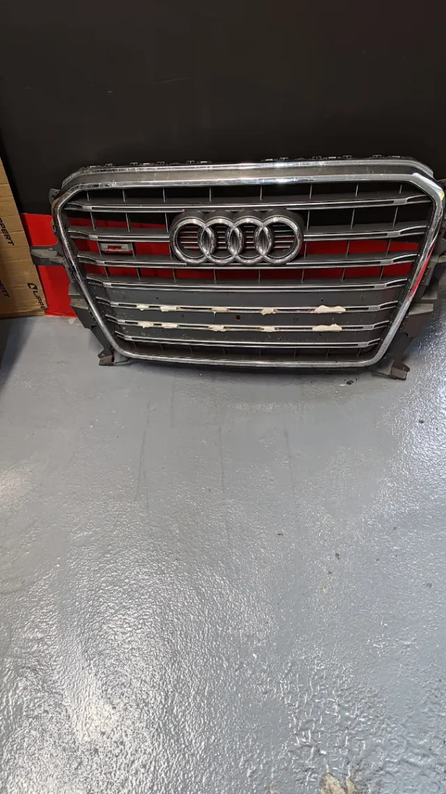 Rejilla Delantera Audi SQ5 Original