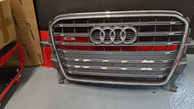 Rejilla Delantera Audi SQ5 Original