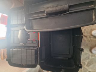 Carrello porta attrezzi con ruote