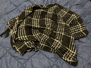 Sciarpa invernale Carpisa nero e giallo