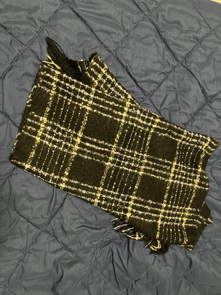 Sciarpa invernale Carpisa nero e giallo