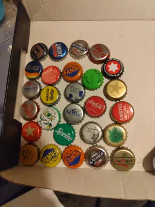 Caja de chapas 4'5kg de cerveza y refrescos