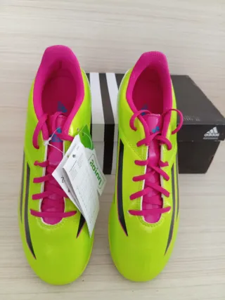 Adidas Scarpe da calcio n.38 nuove originali