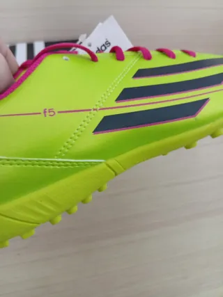 Adidas Scarpe da calcio n.38 nuove originali