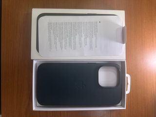 Custodia in pelle MagSafe per iPhone 14 Pro Max