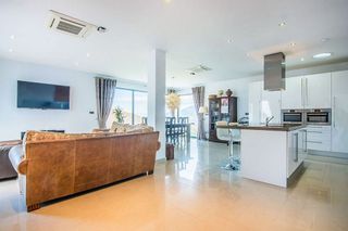 Chalet en alquiler en Elviria en Marbella