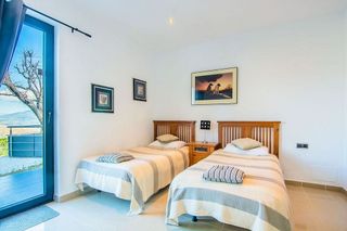 Chalet en alquiler en Elviria en Marbella