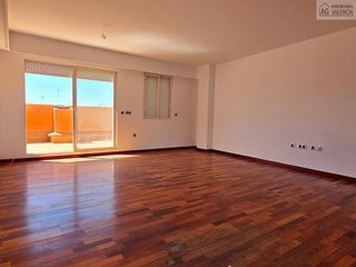 Oficina en alquiler en Arrancapins en Valencia