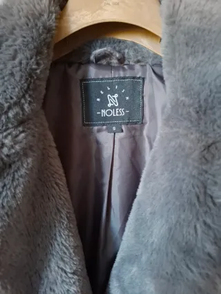 Pelliccia sintetica grigia