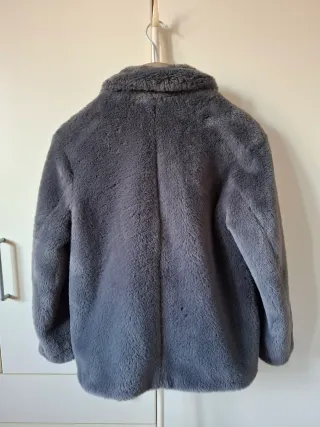 Pelliccia sintetica grigia