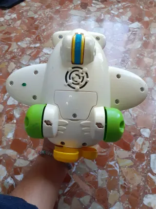 Avión de juguete con luz y sonido