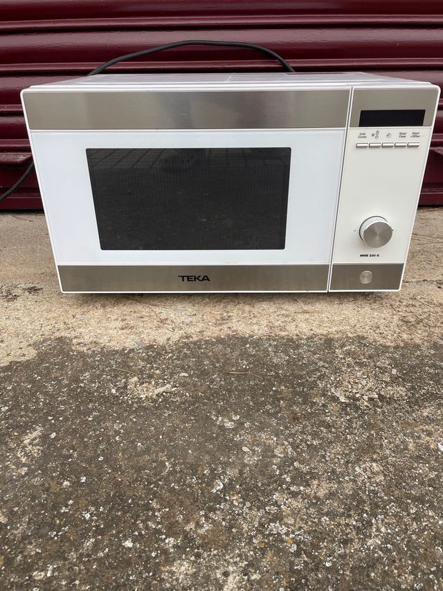 Microondas Teka Blanco y Acero