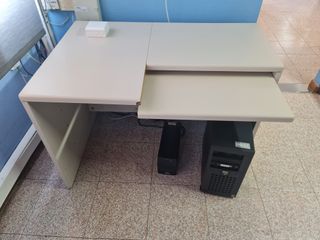 Mesa escritorio beige