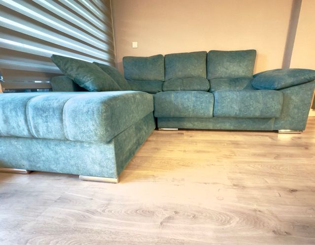 Sofá Chaiselongue Turquesa con Arcón